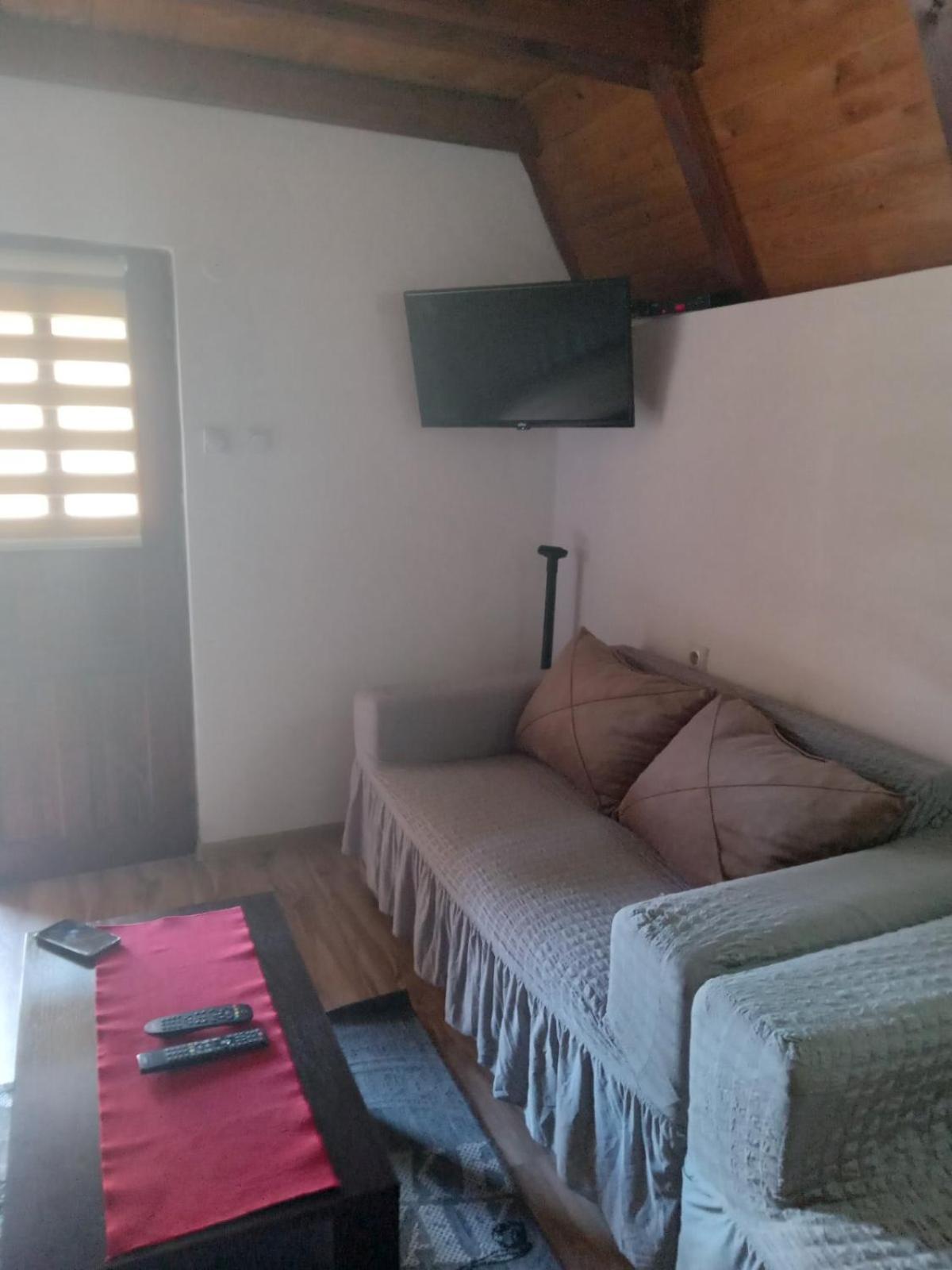 Planinska Kuca Dusan Mitrovac Exterior foto